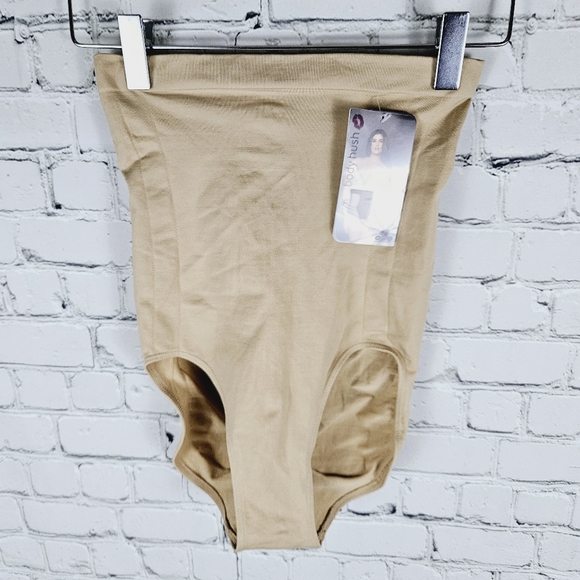 BODY HUSH | BH1606 The Pinup high waist panty - Picture 1 of 6